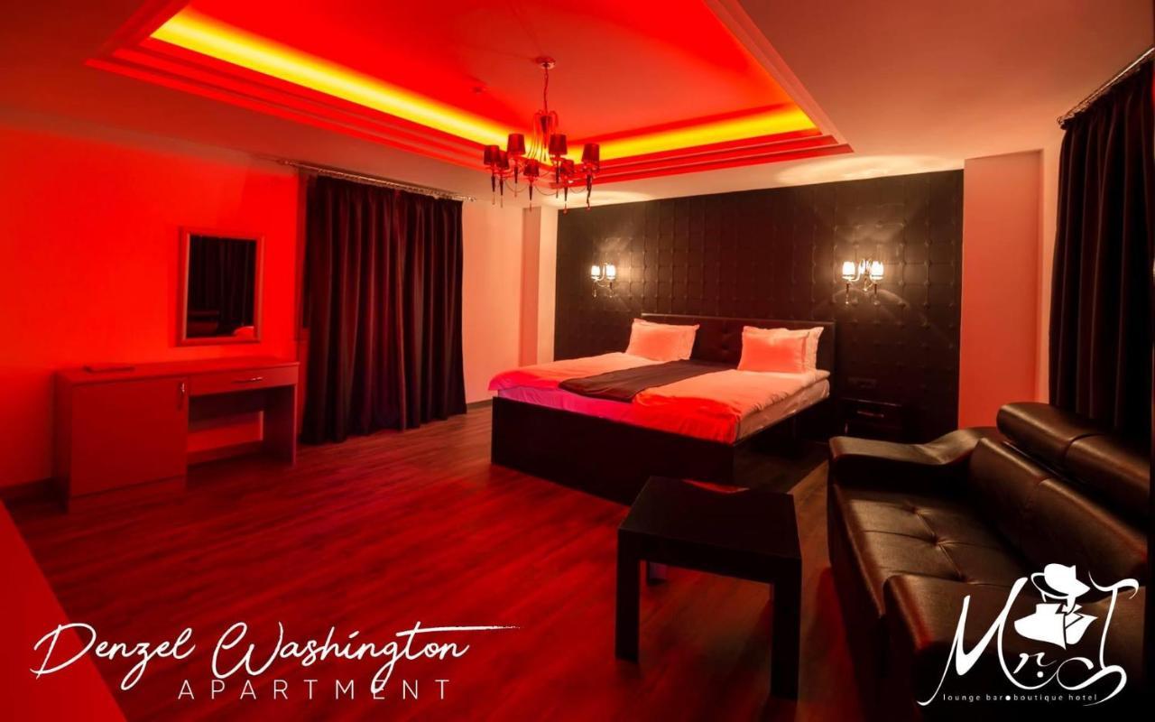 Mr.i Boutique & Bar Ohrid